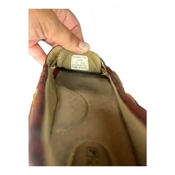 Sperry Top-Sider Angelfish Anchor Embossed Deck Shoe Burgundy Size 7.5M - Picture 7 of 7